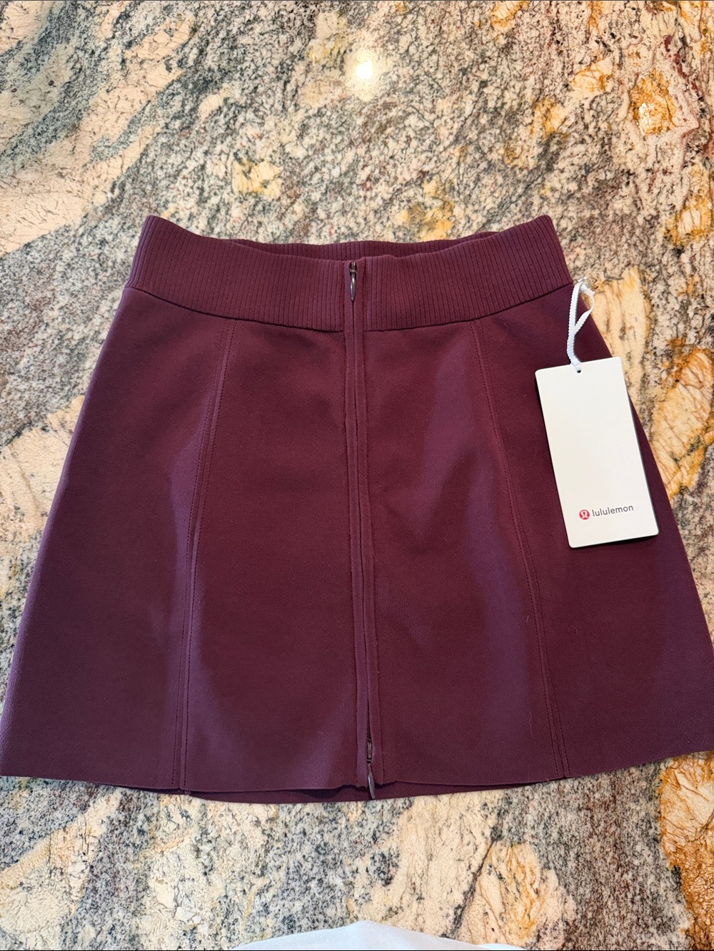 lululemon athletica | Ribbed-Knit Mini Skirt | XS